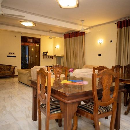 Marathona Tourist Resort - Anuradhapura Eksteriør billede