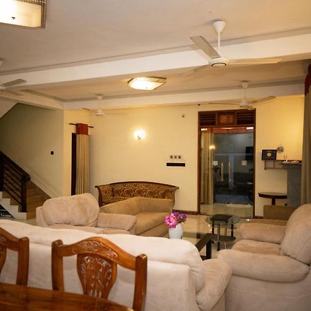 Marathona Tourist Resort - Anuradhapura Eksteriør billede