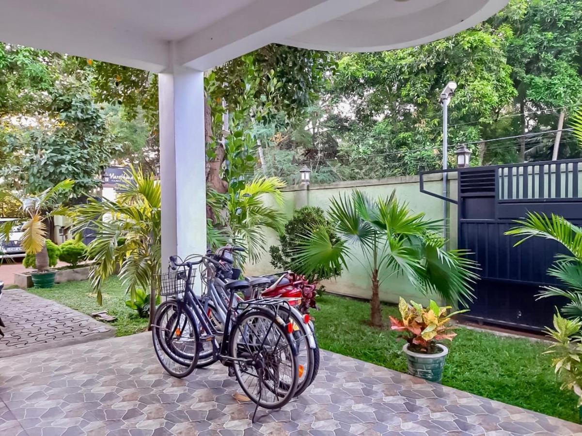 Marathona Tourist Resort - Anuradhapura Eksteriør billede