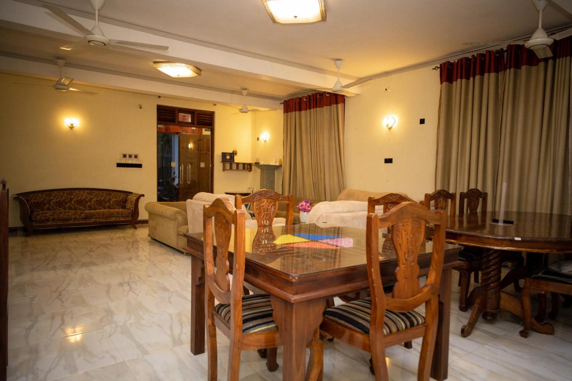 Marathona Tourist Resort - Anuradhapura Eksteriør billede