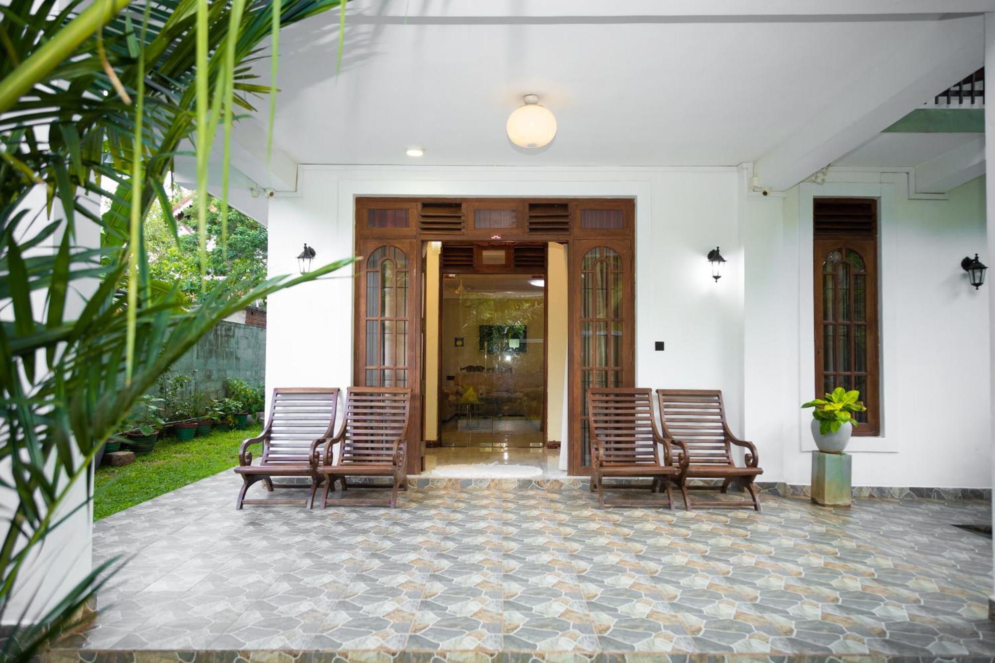 Marathona Tourist Resort - Anuradhapura Eksteriør billede