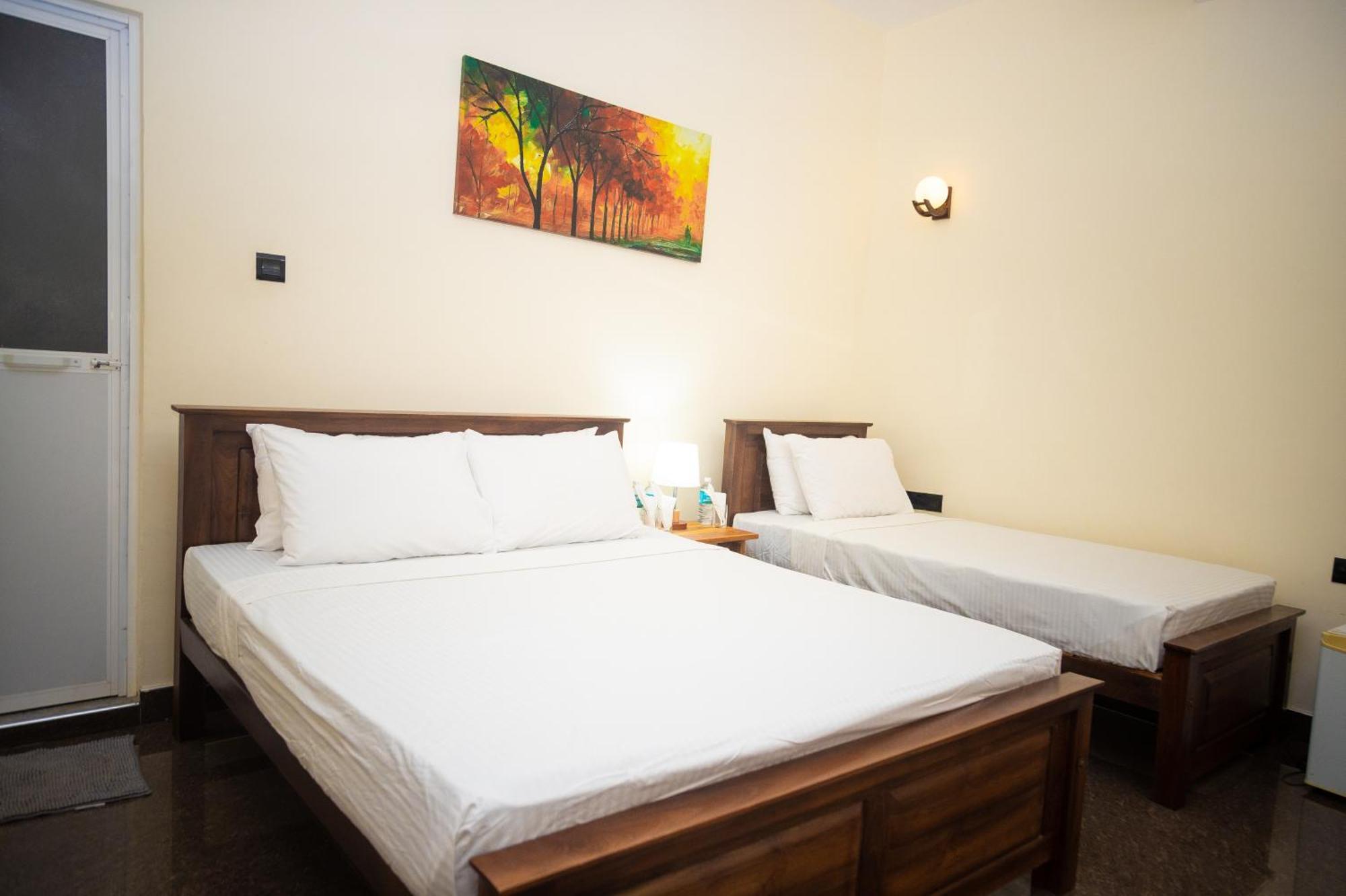 Marathona Tourist Resort - Anuradhapura Eksteriør billede